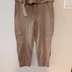Banana Republic Petite Cargo Pants with Removable Belt – Size 4P